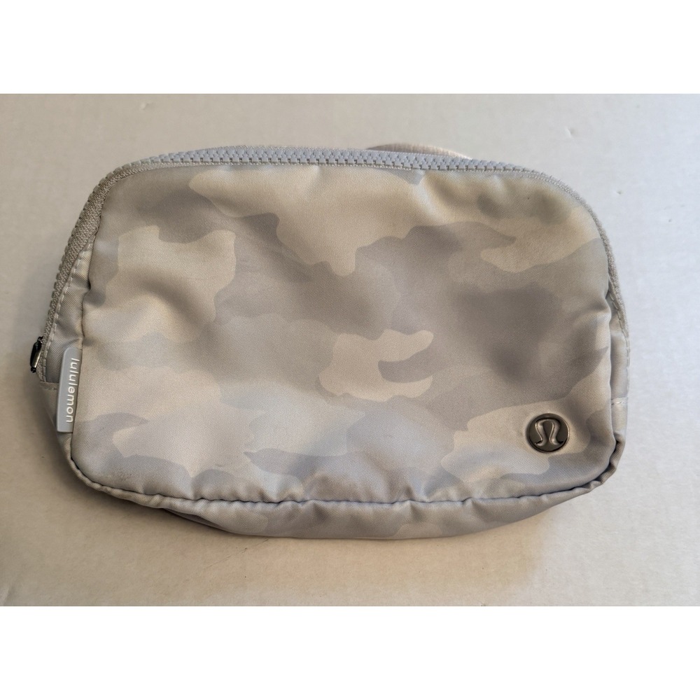 Lululemon Everywhere Belt Bag White Gray Camo Belt Bag Crossbody Adjustable Fit
